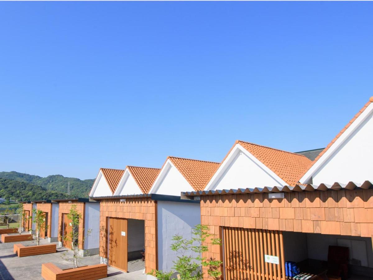Minamiawaji Awajishima Hotel Lodge Green Cozy מראה חיצוני תמונה